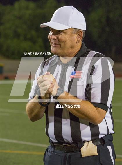 Thumbnail 2 in Camarillo @ Moorpark photogallery.