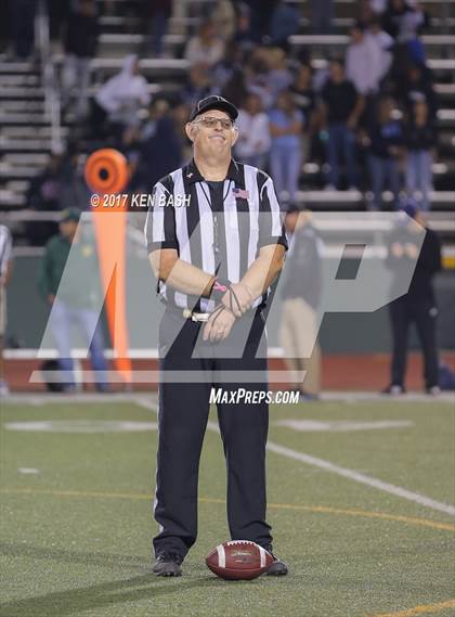 Thumbnail 1 in Camarillo @ Moorpark photogallery.
