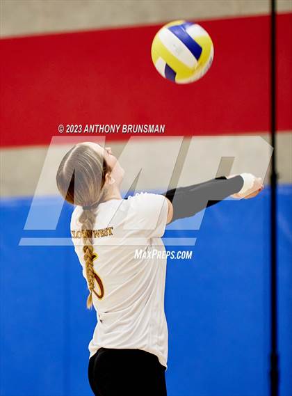 Thumbnail 2 in Clovis West @ Folsom (CIF State D1 Playoff) photogallery.