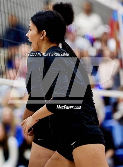 Thumbnail 1 in Clovis West @ Folsom (CIF State D1 Playoff) photogallery.