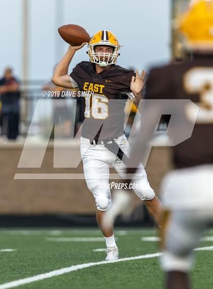 Thumbnail 2 in Hamilton vs. Zeeland East photogallery.