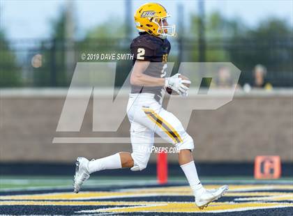 Thumbnail 1 in Hamilton vs. Zeeland East photogallery.