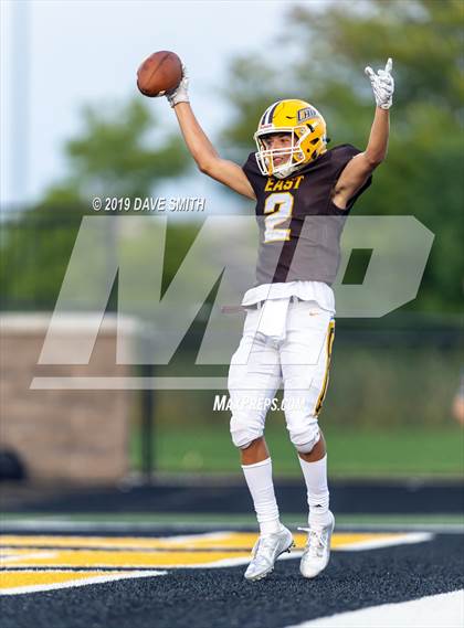 Thumbnail 2 in Hamilton vs. Zeeland East photogallery.