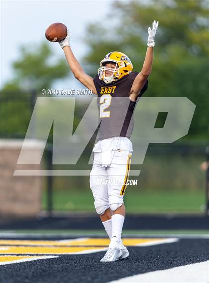 Thumbnail 3 in Hamilton vs. Zeeland East photogallery.