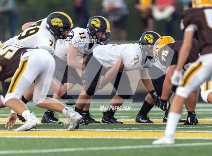 Thumbnail 3 in Hamilton vs. Zeeland East photogallery.