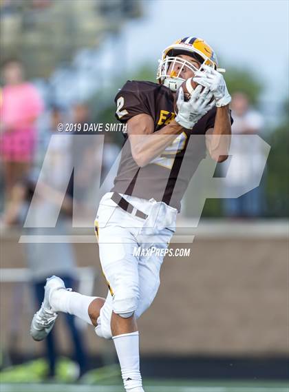 Thumbnail 3 in Hamilton vs. Zeeland East photogallery.