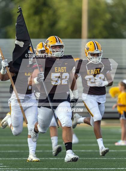 Thumbnail 3 in Hamilton vs. Zeeland East photogallery.