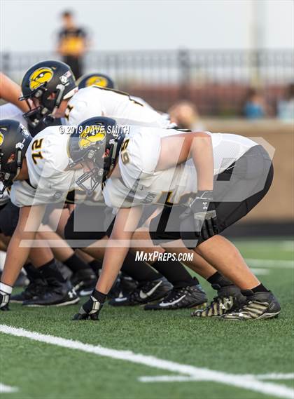 Thumbnail 3 in Hamilton vs. Zeeland East photogallery.