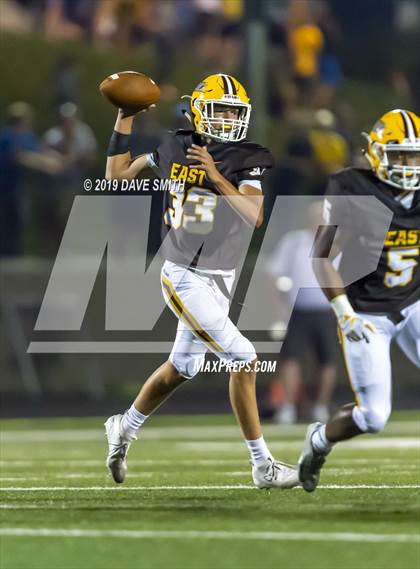Thumbnail 1 in Hamilton vs. Zeeland East photogallery.