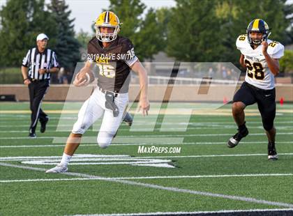 Thumbnail 3 in Hamilton vs. Zeeland East photogallery.
