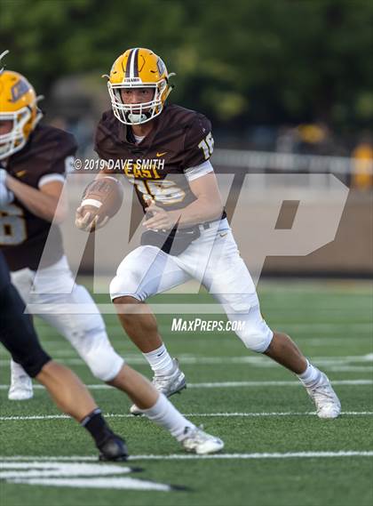 Thumbnail 3 in Hamilton vs. Zeeland East photogallery.