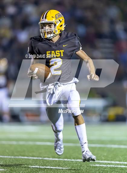Thumbnail 2 in Hamilton vs. Zeeland East photogallery.