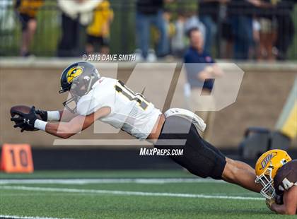 Thumbnail 1 in Hamilton vs. Zeeland East photogallery.