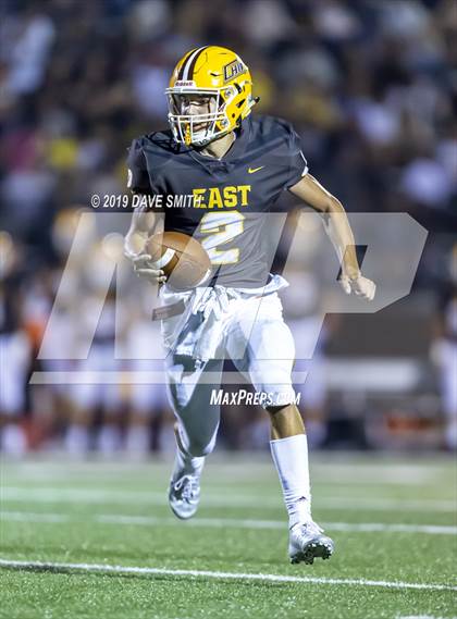 Thumbnail 3 in Hamilton vs. Zeeland East photogallery.