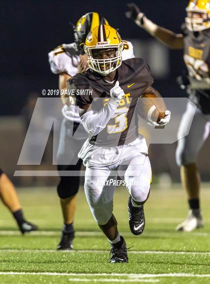 Thumbnail 1 in Hamilton vs. Zeeland East photogallery.