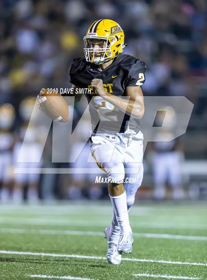 Thumbnail 1 in Hamilton vs. Zeeland East photogallery.