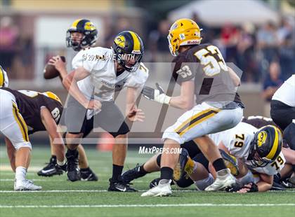 Thumbnail 1 in Hamilton vs. Zeeland East photogallery.