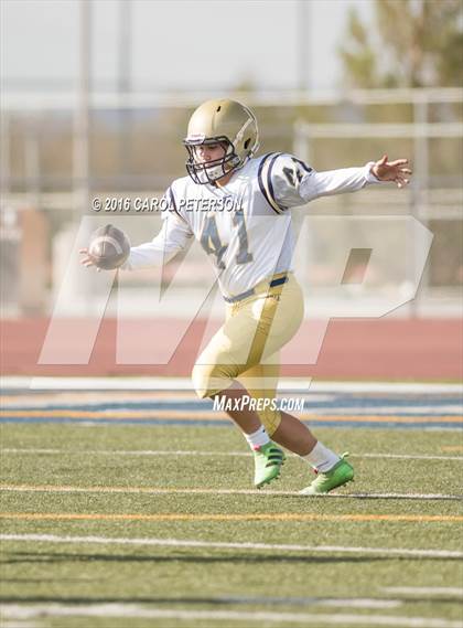 Thumbnail 3 in Los Osos @ Silverado photogallery.