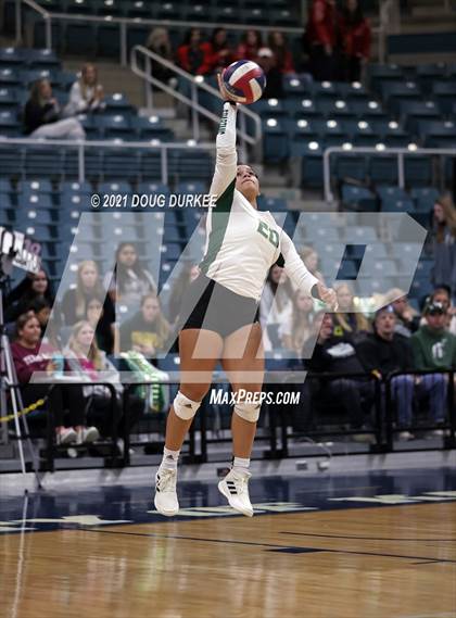 Thumbnail 2 in Stratford vs Tompkins (UIL 6A Area Playoff) photogallery.