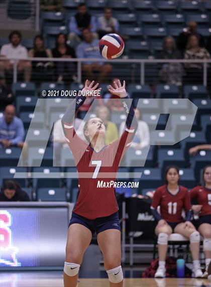 Thumbnail 1 in Stratford vs Tompkins (UIL 6A Area Playoff) photogallery.