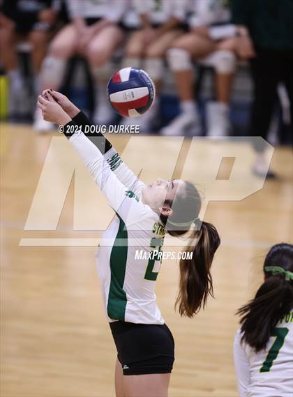 Thumbnail 2 in Stratford vs Tompkins (UIL 6A Area Playoff) photogallery.