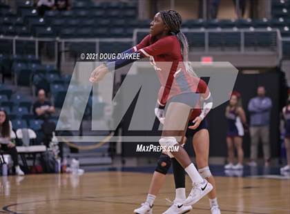 Thumbnail 2 in Stratford vs Tompkins (UIL 6A Area Playoff) photogallery.