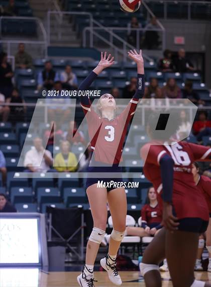 Thumbnail 3 in Stratford vs Tompkins (UIL 6A Area Playoff) photogallery.