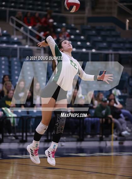 Thumbnail 2 in Stratford vs Tompkins (UIL 6A Area Playoff) photogallery.