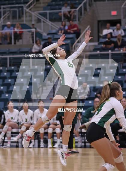 Thumbnail 1 in Stratford vs Tompkins (UIL 6A Area Playoff) photogallery.