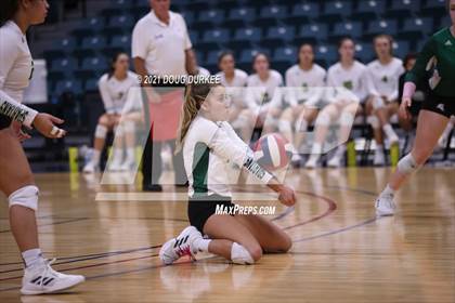 Thumbnail 1 in Stratford vs Tompkins (UIL 6A Area Playoff) photogallery.