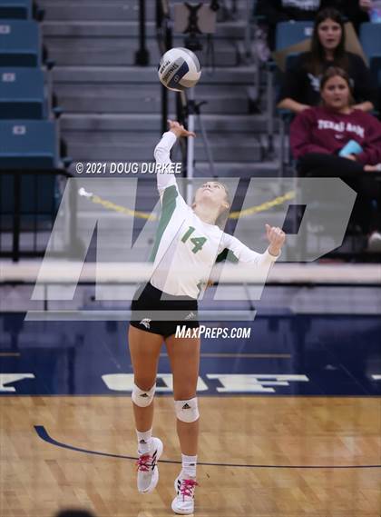 Thumbnail 3 in Stratford vs Tompkins (UIL 6A Area Playoff) photogallery.