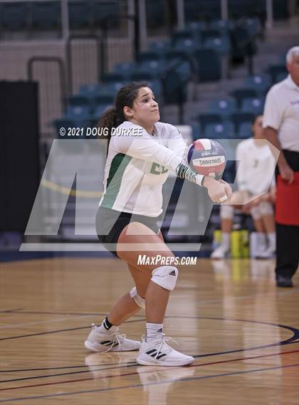 Thumbnail 3 in Stratford vs Tompkins (UIL 6A Area Playoff) photogallery.