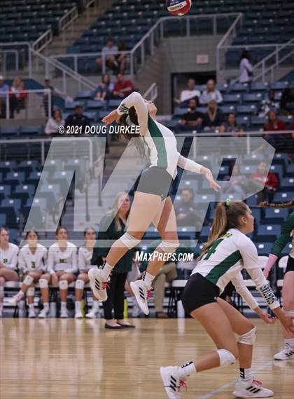 Thumbnail 1 in Stratford vs Tompkins (UIL 6A Area Playoff) photogallery.