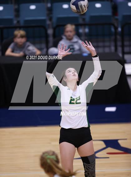 Thumbnail 3 in Stratford vs Tompkins (UIL 6A Area Playoff) photogallery.