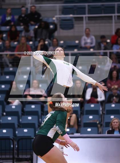 Thumbnail 3 in Stratford vs Tompkins (UIL 6A Area Playoff) photogallery.