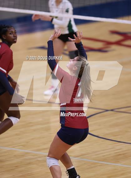 Thumbnail 1 in Stratford vs Tompkins (UIL 6A Area Playoff) photogallery.
