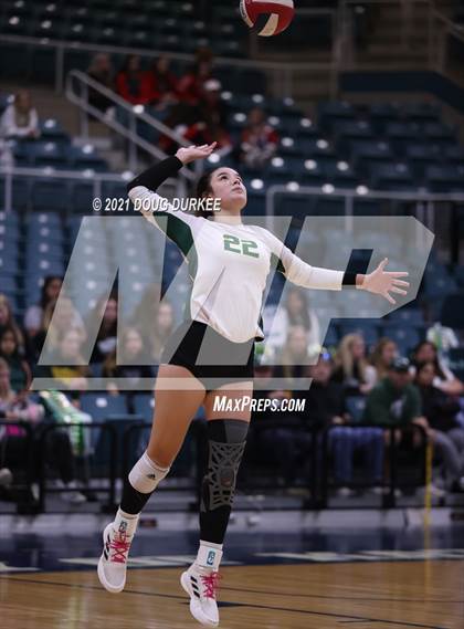 Thumbnail 1 in Stratford vs Tompkins (UIL 6A Area Playoff) photogallery.