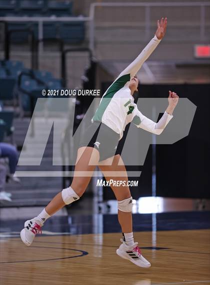 Thumbnail 3 in Stratford vs Tompkins (UIL 6A Area Playoff) photogallery.