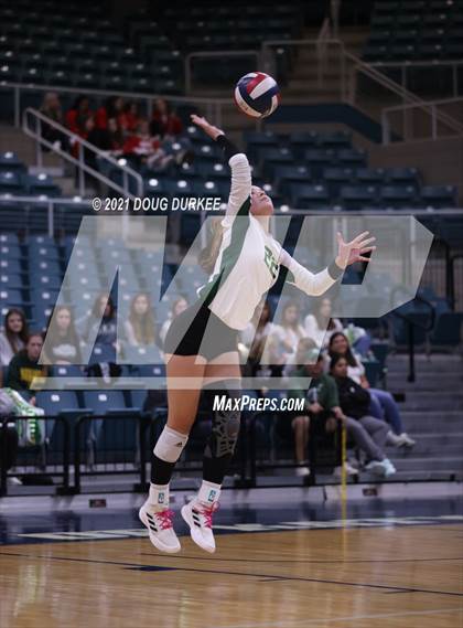 Thumbnail 2 in Stratford vs Tompkins (UIL 6A Area Playoff) photogallery.