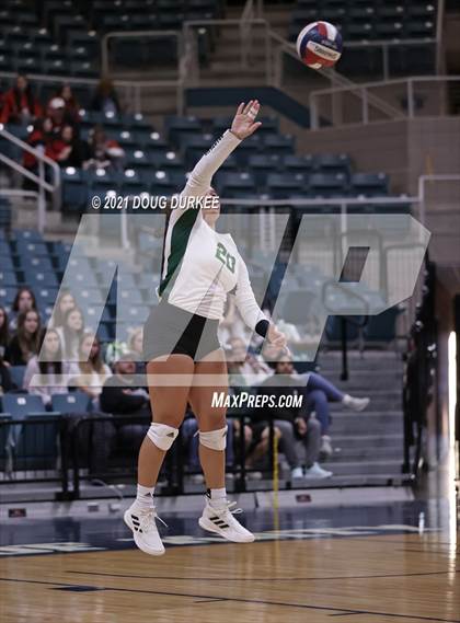 Thumbnail 2 in Stratford vs Tompkins (UIL 6A Area Playoff) photogallery.