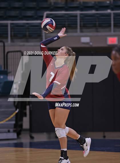 Thumbnail 1 in Stratford vs Tompkins (UIL 6A Area Playoff) photogallery.