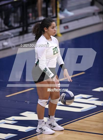 Thumbnail 3 in Stratford vs Tompkins (UIL 6A Area Playoff) photogallery.
