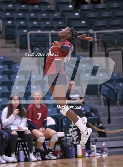 Thumbnail 1 in Stratford vs Tompkins (UIL 6A Area Playoff) photogallery.