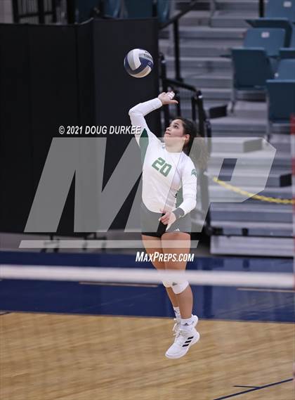Thumbnail 2 in Stratford vs Tompkins (UIL 6A Area Playoff) photogallery.