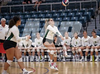 Thumbnail 2 in Stratford vs Tompkins (UIL 6A Area Playoff) photogallery.