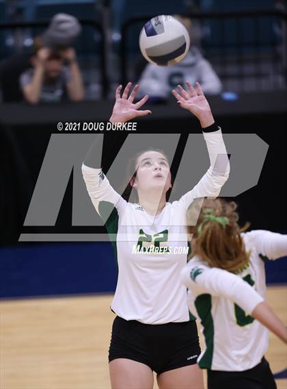 Thumbnail 1 in Stratford vs Tompkins (UIL 6A Area Playoff) photogallery.