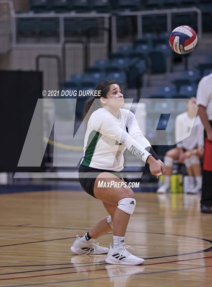 Thumbnail 2 in Stratford vs Tompkins (UIL 6A Area Playoff) photogallery.