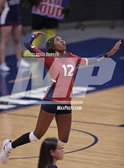 Thumbnail 3 in Stratford vs Tompkins (UIL 6A Area Playoff) photogallery.