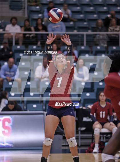 Thumbnail 3 in Stratford vs Tompkins (UIL 6A Area Playoff) photogallery.