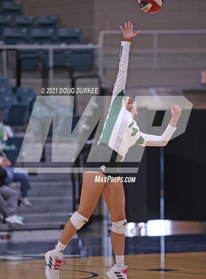 Thumbnail 2 in Stratford vs Tompkins (UIL 6A Area Playoff) photogallery.